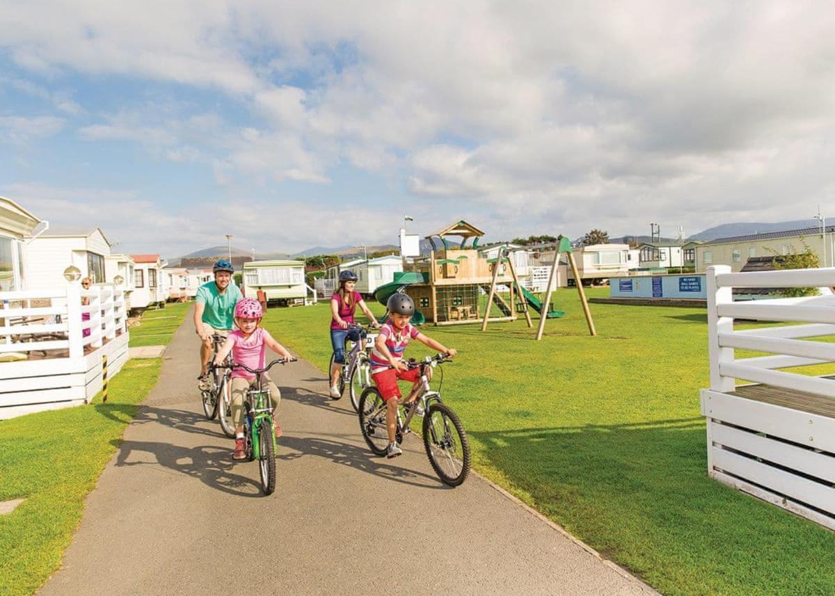 White Tower Holiday Park Llandwrog Экстерьер фото